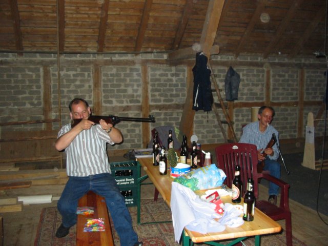sitzendfreihndig.jpg